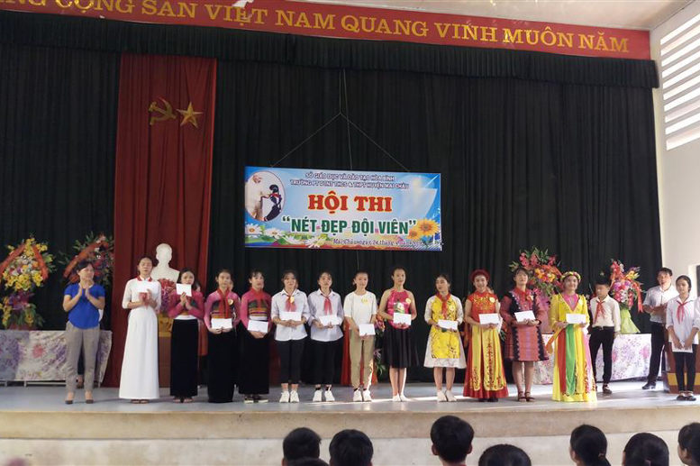 Các thí sinh giành Giải Nhì tại Hội thi