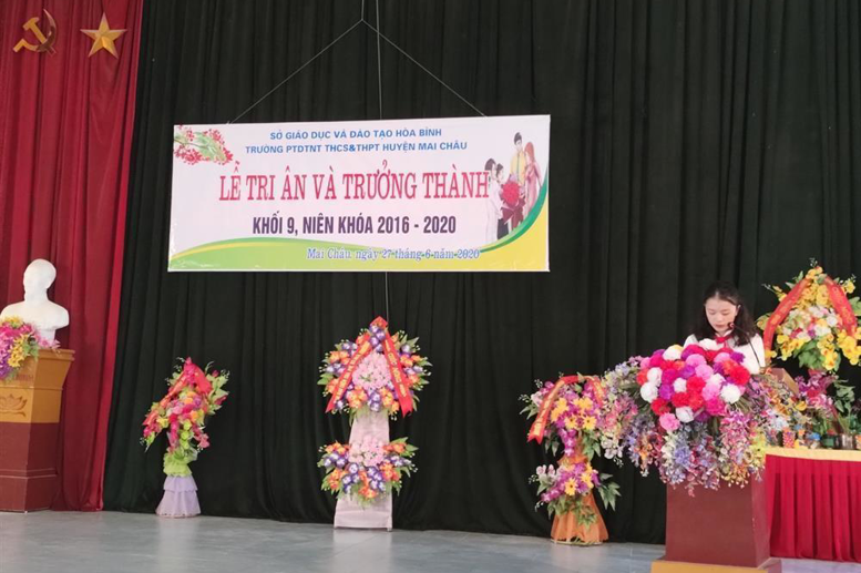 Bài viết tri ân về cha mẹ của em Hà Thị Phương Uyên - lớp 9B làm nghẹn ngào, rơi lệ các thầy cô và các bậc cha mẹ