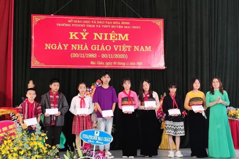 Khen thưởng các phong trào