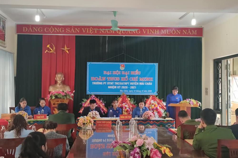 Phát biểu, chỉ đạo Đại hội của đ/c Khà Thanh Huyền - UVBTV Huyện Đoàn
