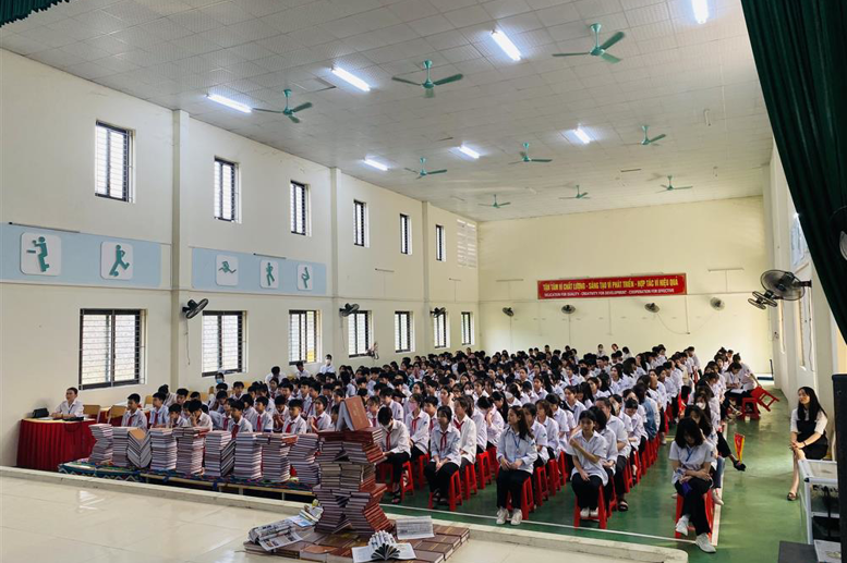 Toàn cảnh các em học sinh tại Ngày hội đọc sách