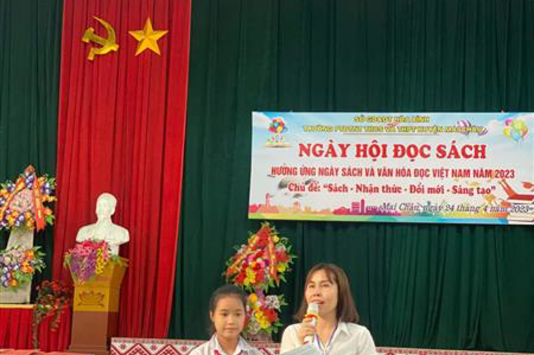Phần trả lời câu hỏi đố vui về sách rất sôi nổi