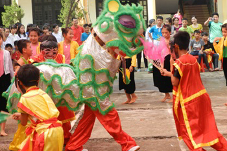 Đội múa Lân lớp 7+8