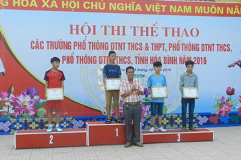 Em Hà Văn Thường - Giải Nhì Đẩy gậy hạng 41Kg