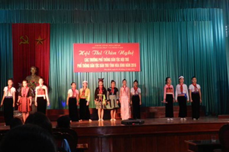 Tiết mục hát, múa "Thầy cô là tất cả" đạt giải Ba