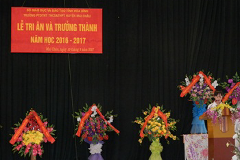 Học sinh nói lên những lời tâm sự ghi công ơn thầy cô, gia đình